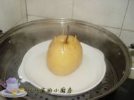 冰糖炖雪梨的做法