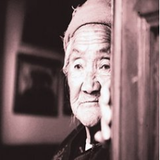婆婆会老去，我们要好