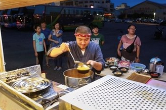 他都尽可能做出符合客人的要求，让食材得到完整的发挥